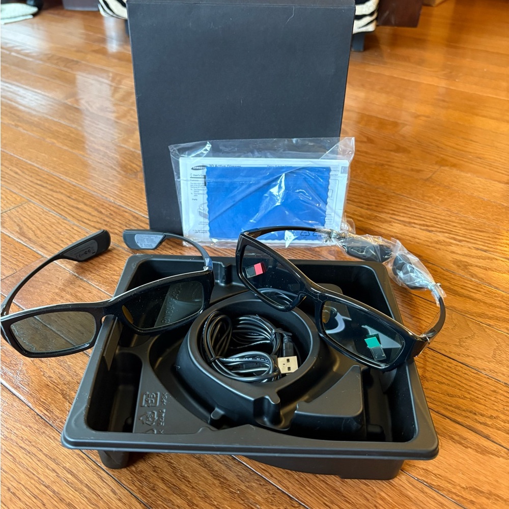 Samsung 3D Active Glasses 2 Pair Model # SSG-3300GR. New open box never worn.